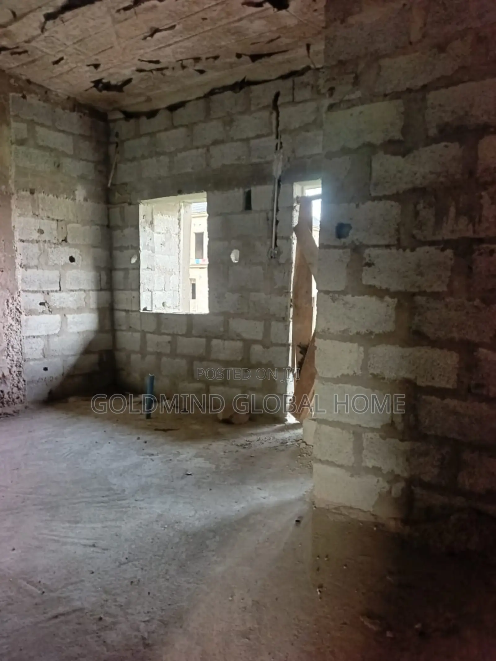 5bdrm Penthouse in Seman Estate Phase 1, Sabon Lugbe for sale in Sabon Lugbe
