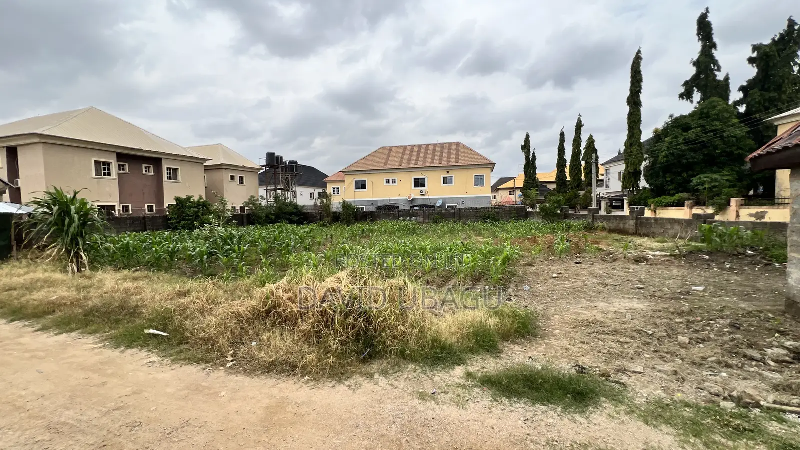  1000 SQM Plot  in Kubwa