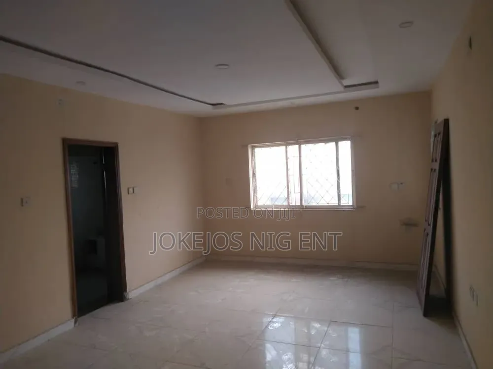 4bdrm Duplex in Sangotedo for sale in Sangotedo