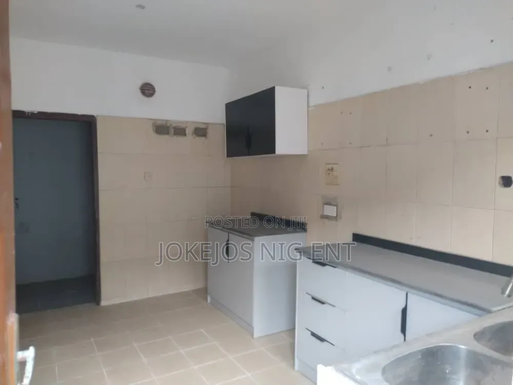 4bdrm Duplex in Sangotedo for sale in Sangotedo
