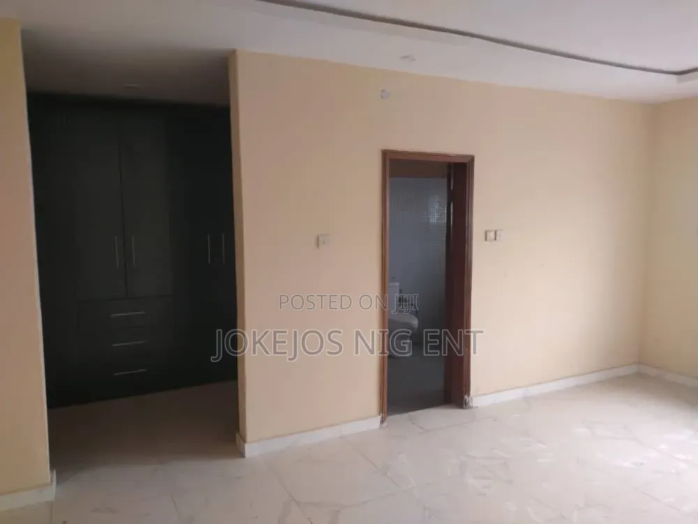 4bdrm Duplex in Sangotedo for sale in Sangotedo