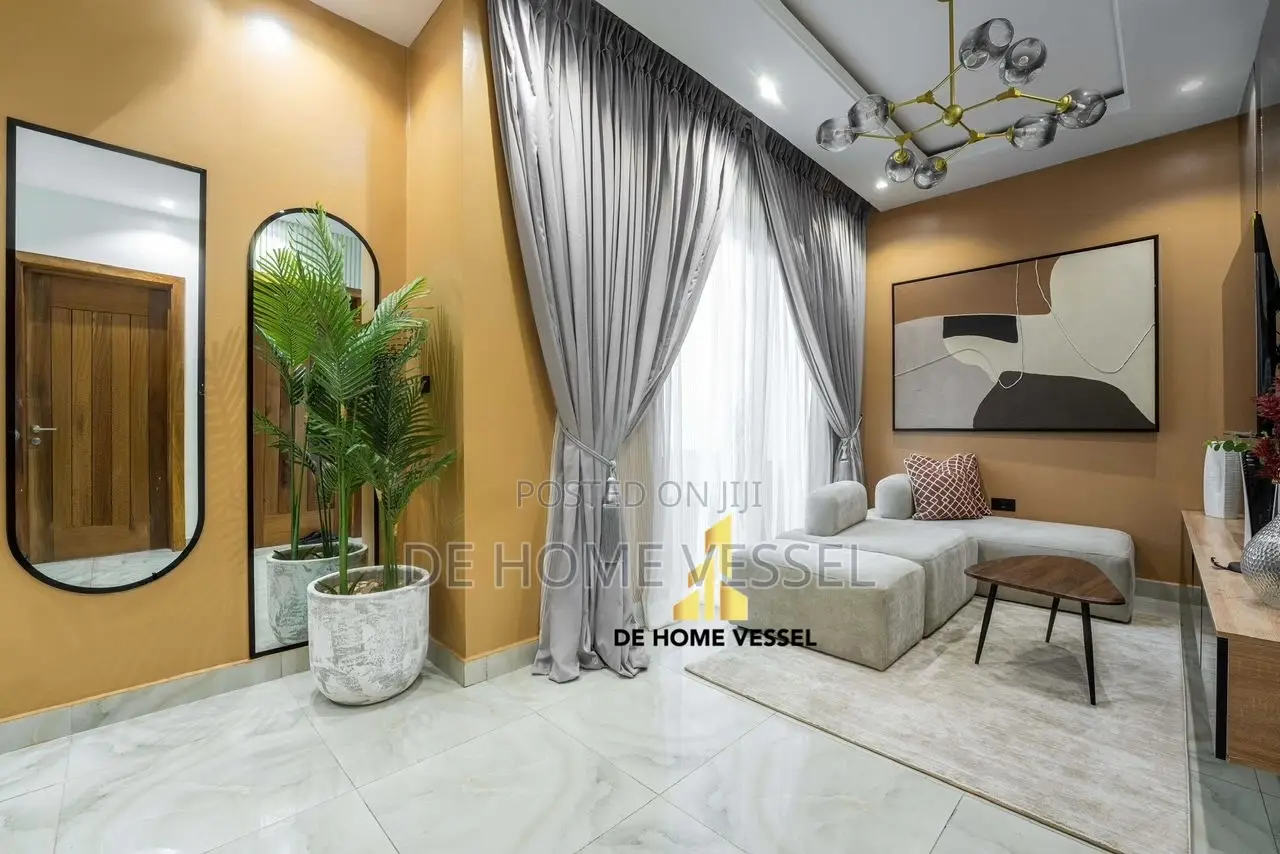 Furnished 2bdrm Penthouse in Lekki Phase 1 for sale in Lekki Phase 1