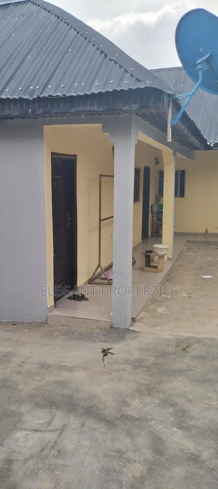 2bdrm Block of Flats in Mast, Usteem School, Osogbo for sale in Osogbo