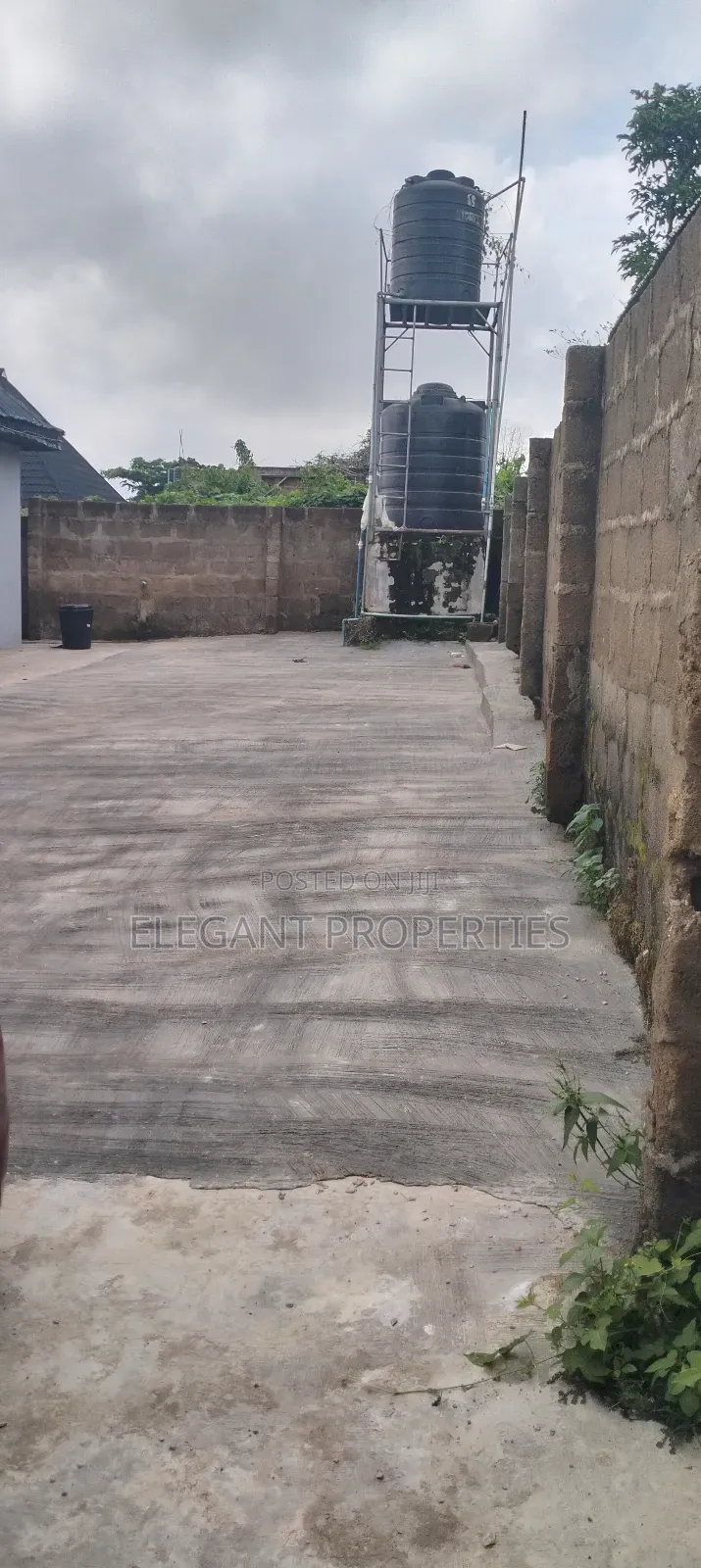 2bdrm Block of Flats in Mast, Usteem School, Osogbo for sale in Osogbo