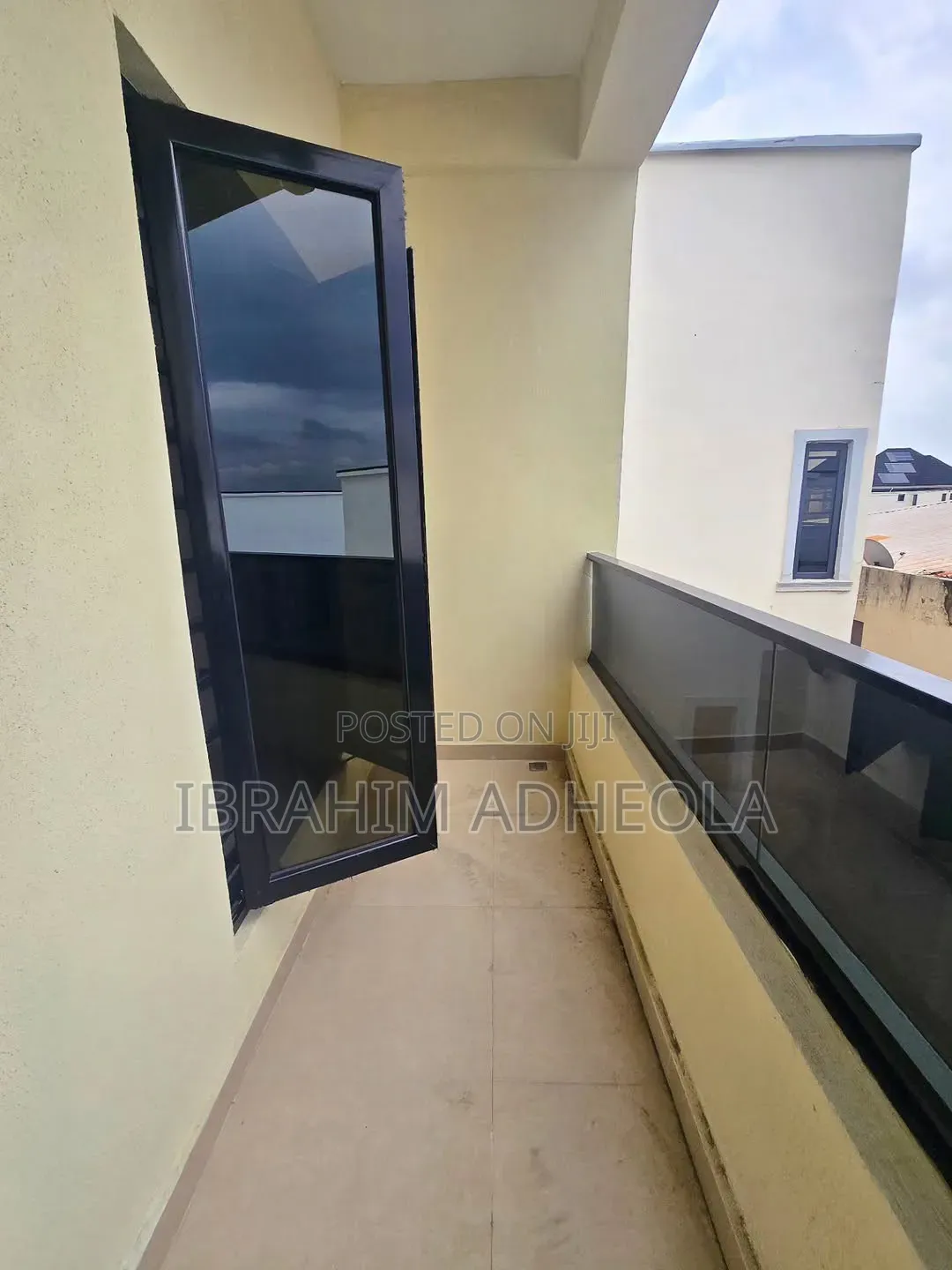 4bdrm Duplex in Omole Phase2 for sale in Omole Phase 2