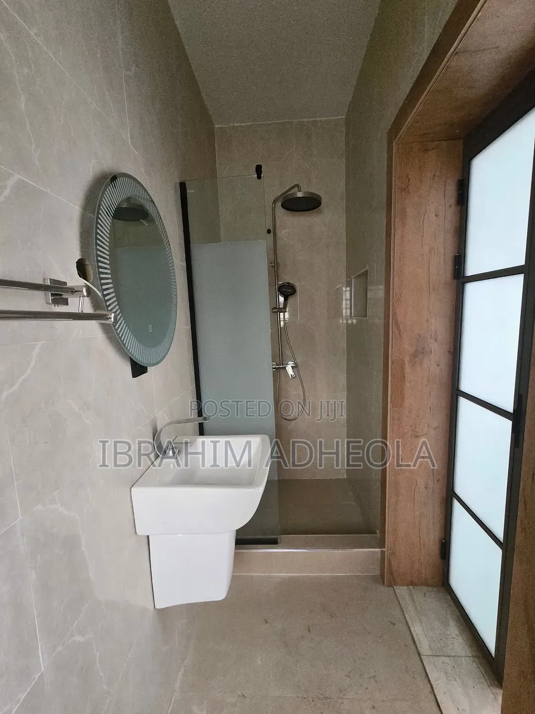 4bdrm Duplex in Omole Phase2 for sale in Omole Phase 2