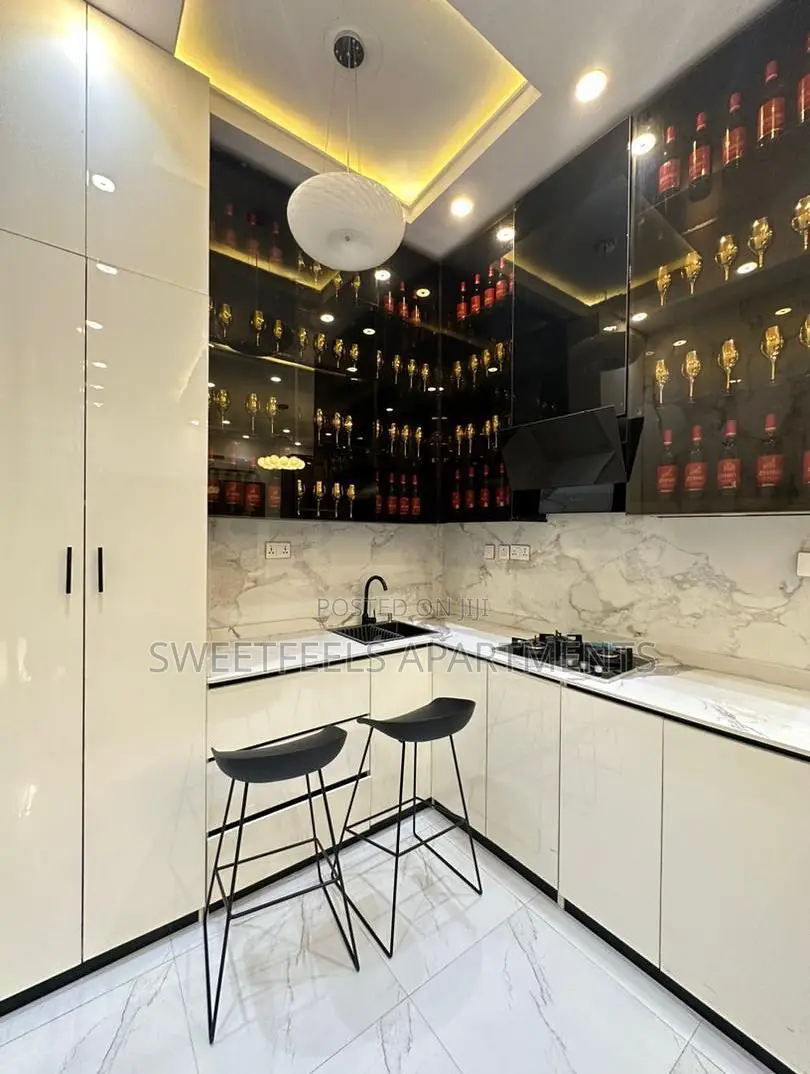Enjoy a Relaxing Stay in Our Beautiful Studio Studio Apartment. in Chevron