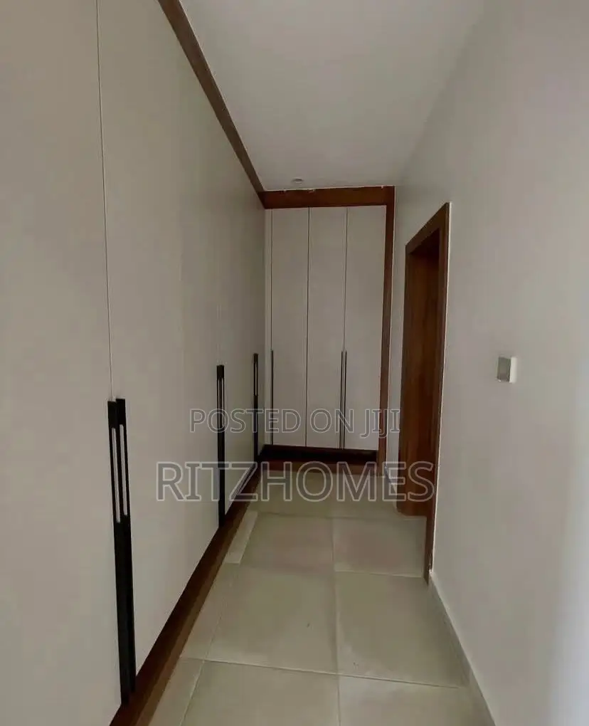 4bdrm Duplex in Asokoro for sale in Asokoro