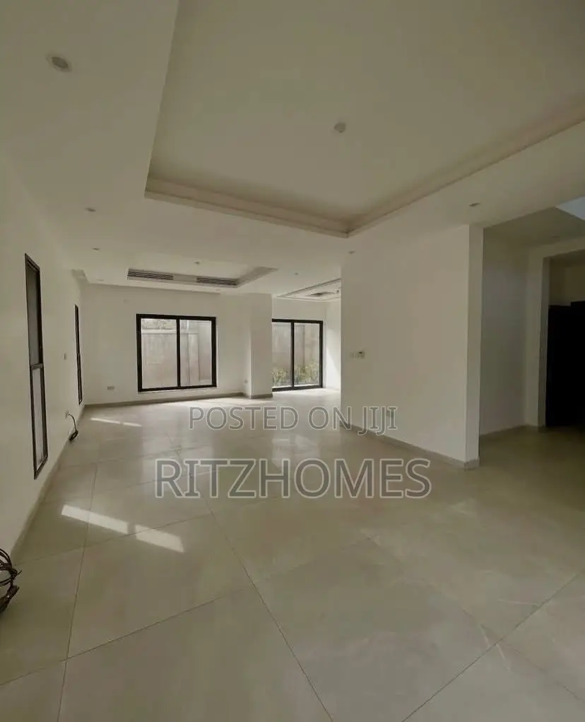 4bdrm Duplex in Asokoro for sale in Asokoro