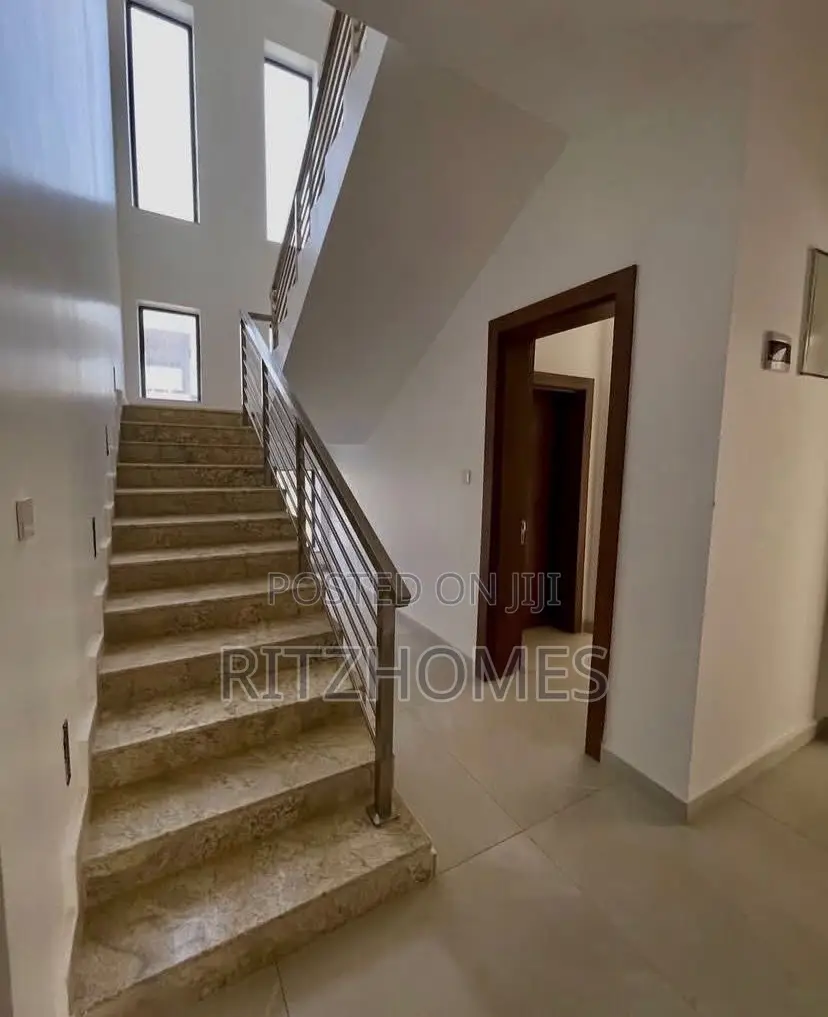 4bdrm Duplex in Asokoro for sale in Asokoro