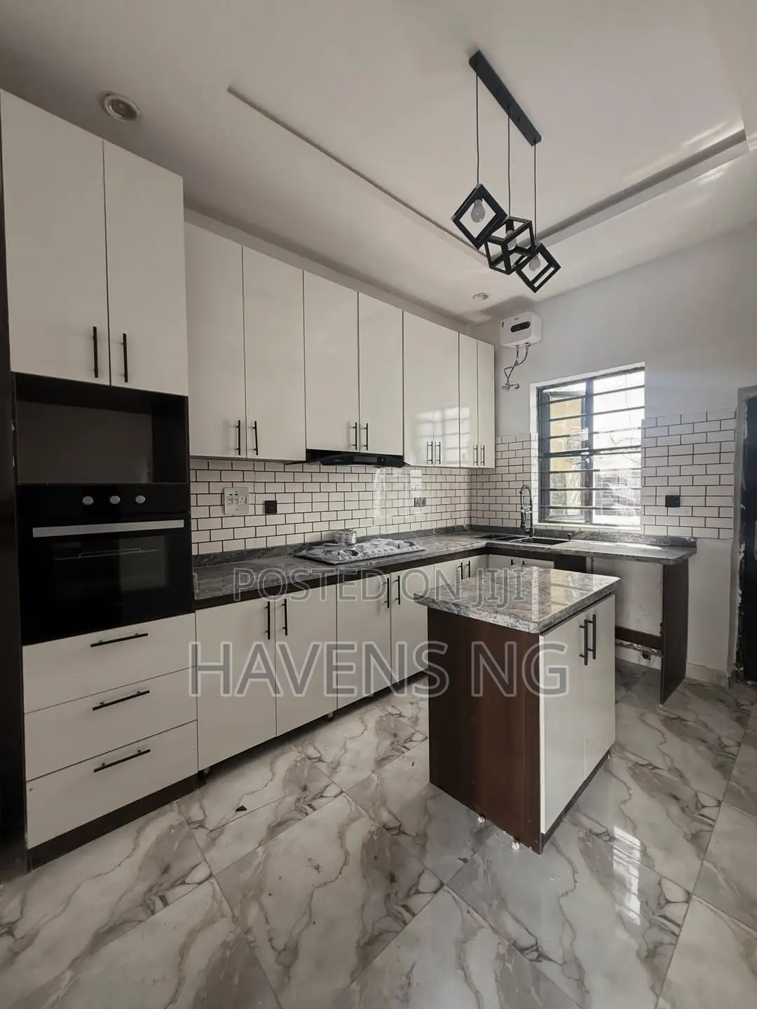 4bdrm Duplex in Lekki Phase 2 for sale in Lekki Phase 2