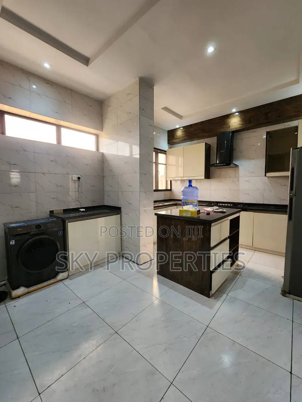 3bdrm Apartment in Furo Ezimora, Lekki Phase 1 for rent in Lekki Phase 1