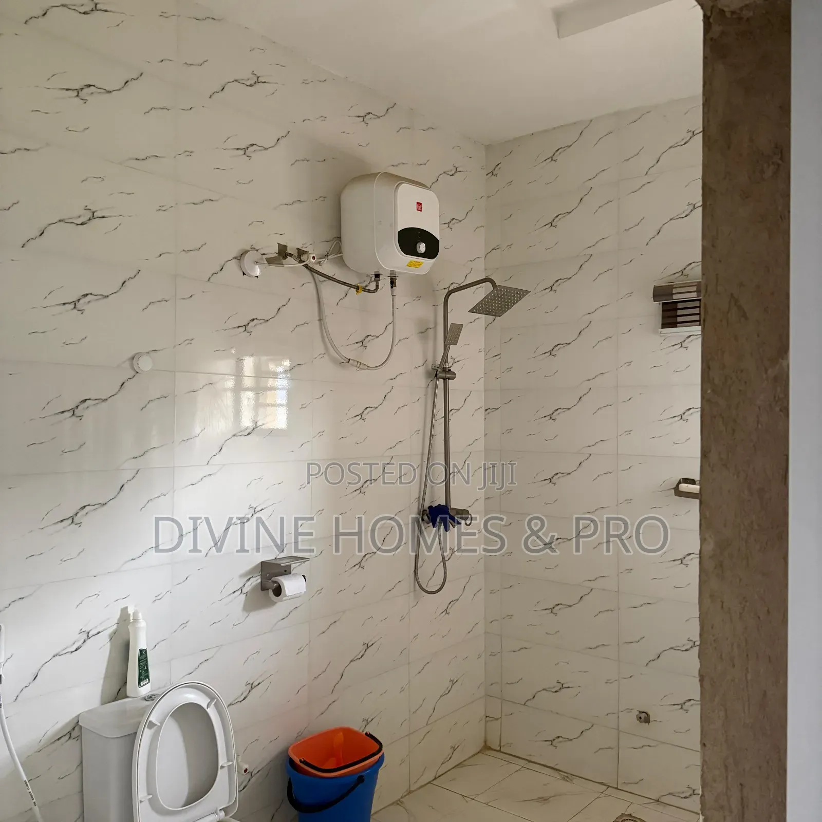 4bdrm Bungalow in Lugbe District for sale in Lugbe District
