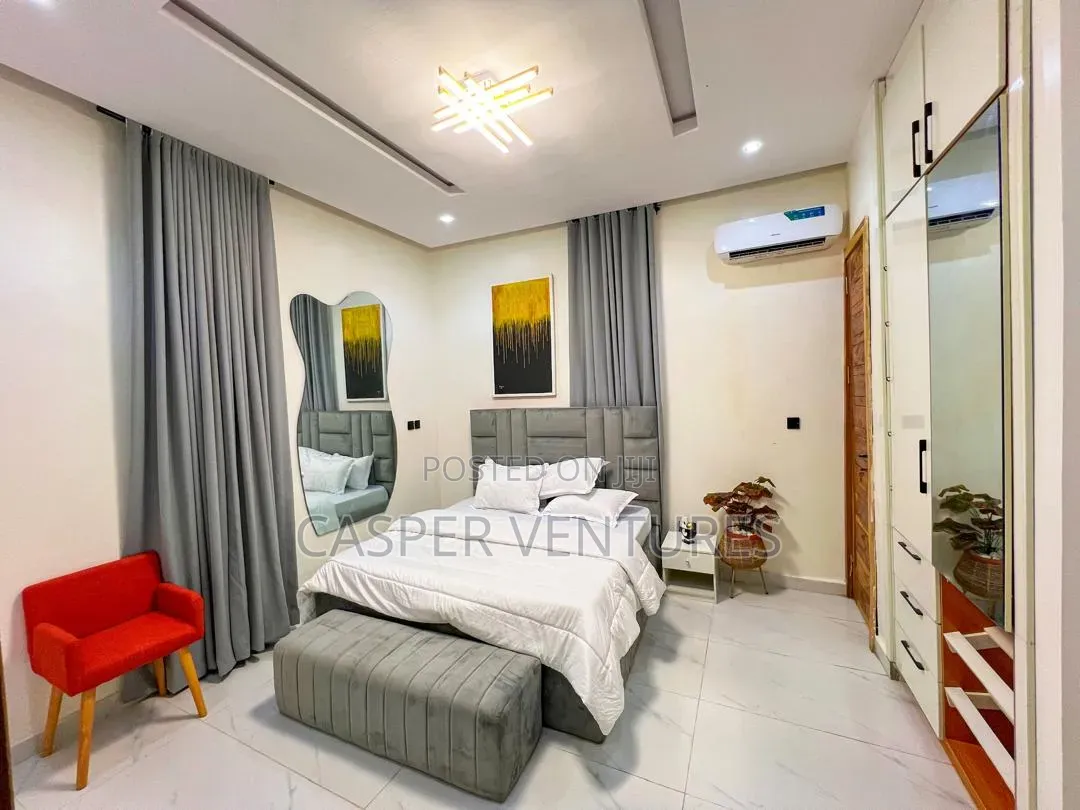 Furnished 4bdrm Duplex in Lekki Phase 2 for rent in Lekki Phase 2