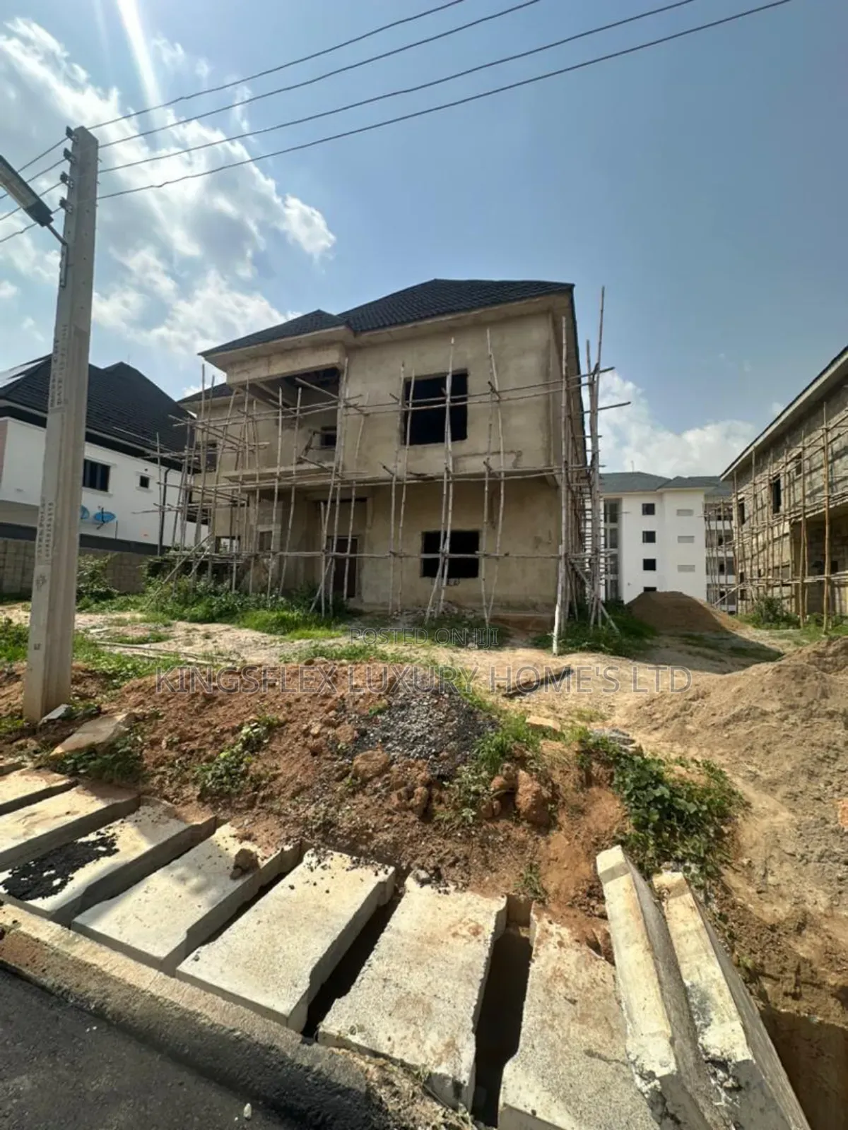 5bdrm Duplex in Admiralty Estate for sale in Asokoro
