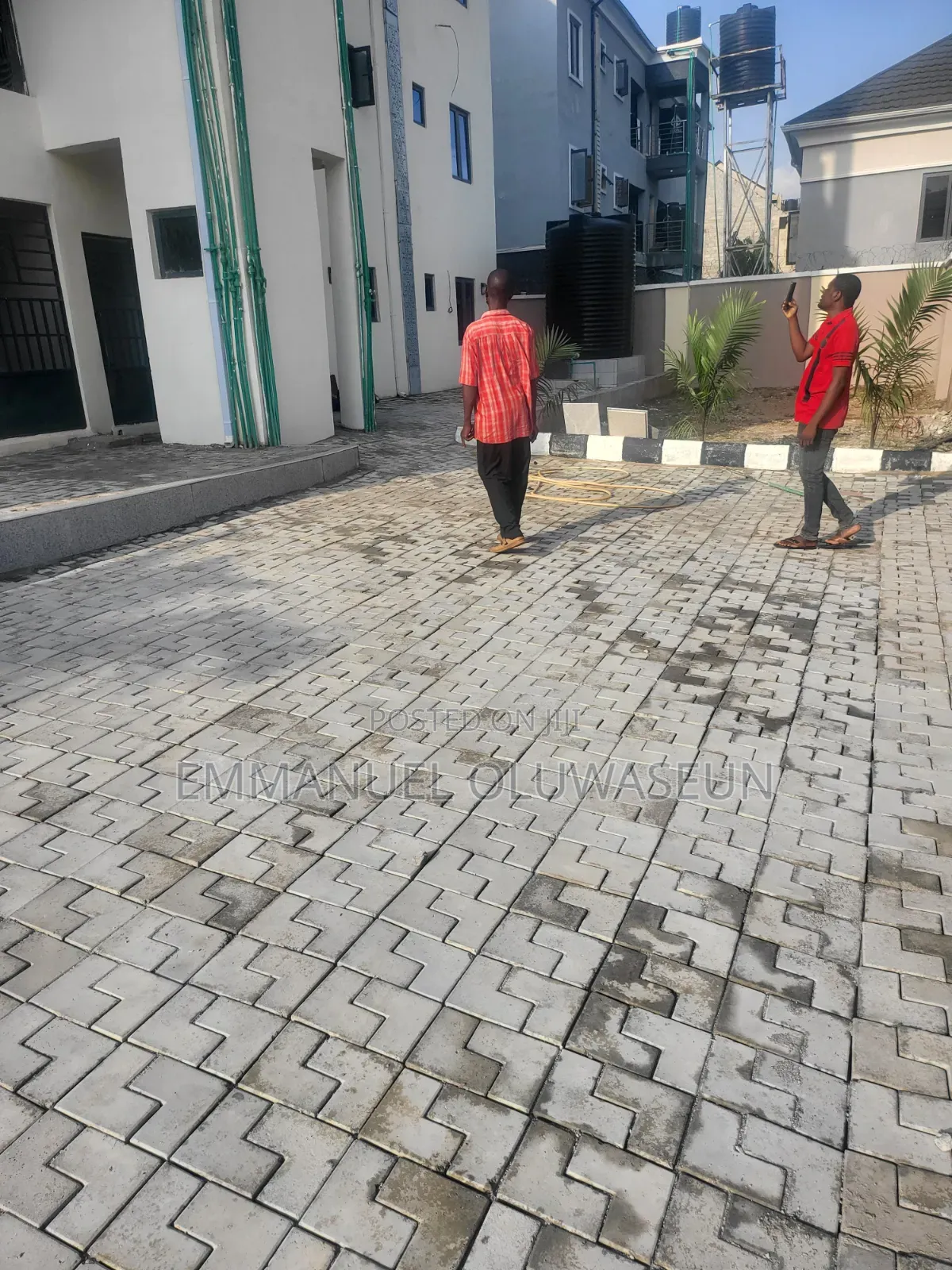 2bdrm Block of Flats in In An Estate, Karu for rent in Karu