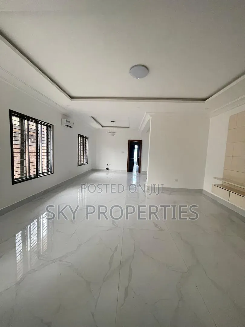 5bdrm Duplex in Onikoyi for rent in Old Ikoyi