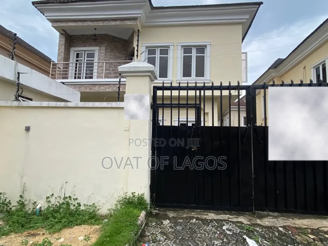 5bdrm Duplex in Ikota for rent in Ikota