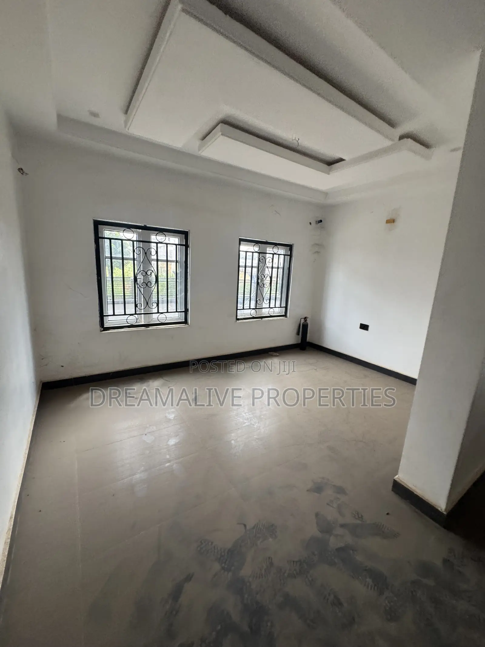 4bdrm Duplex in Life Camp for sale in Life Camp