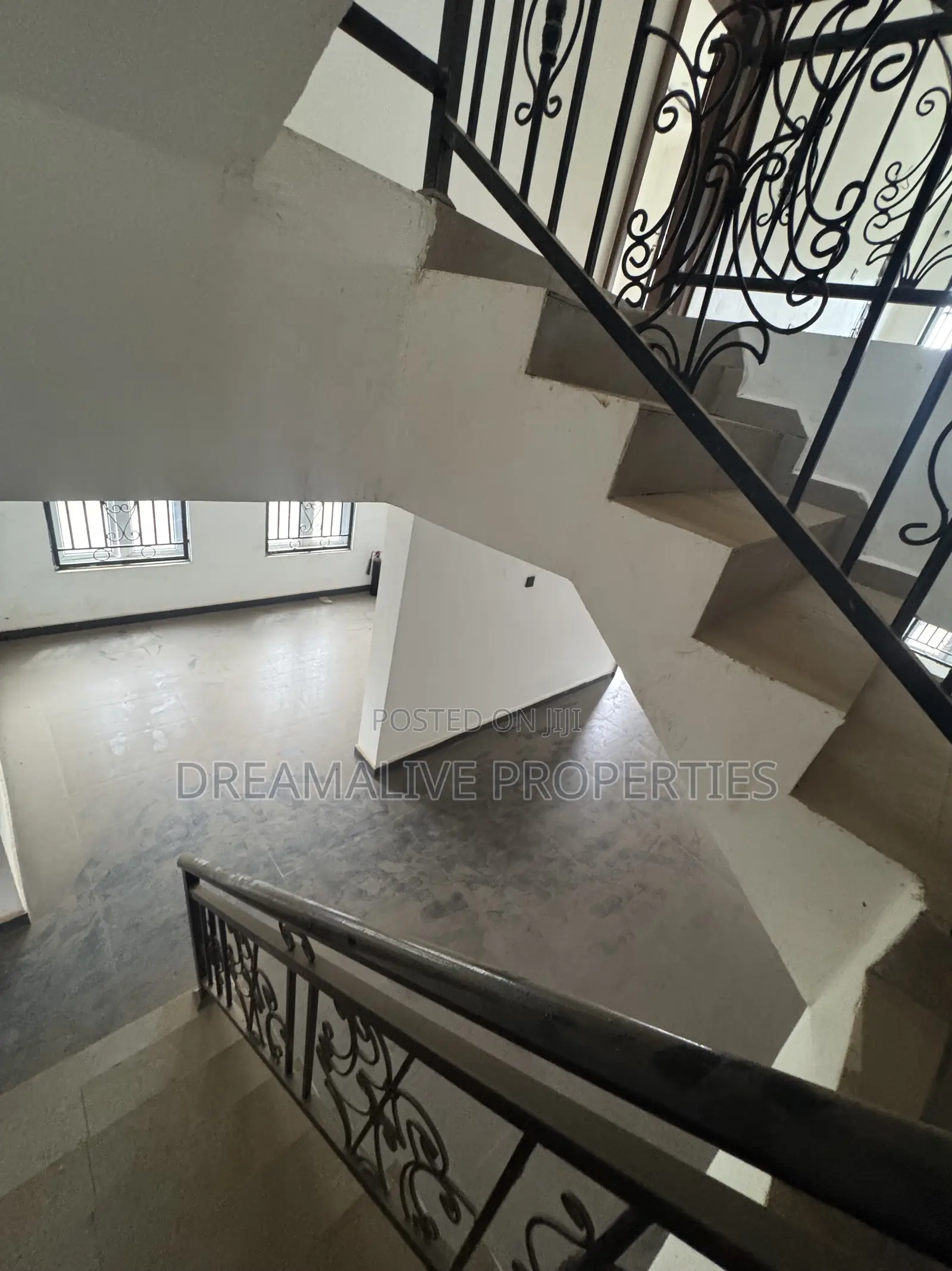 4bdrm Duplex in Life Camp for sale in Life Camp