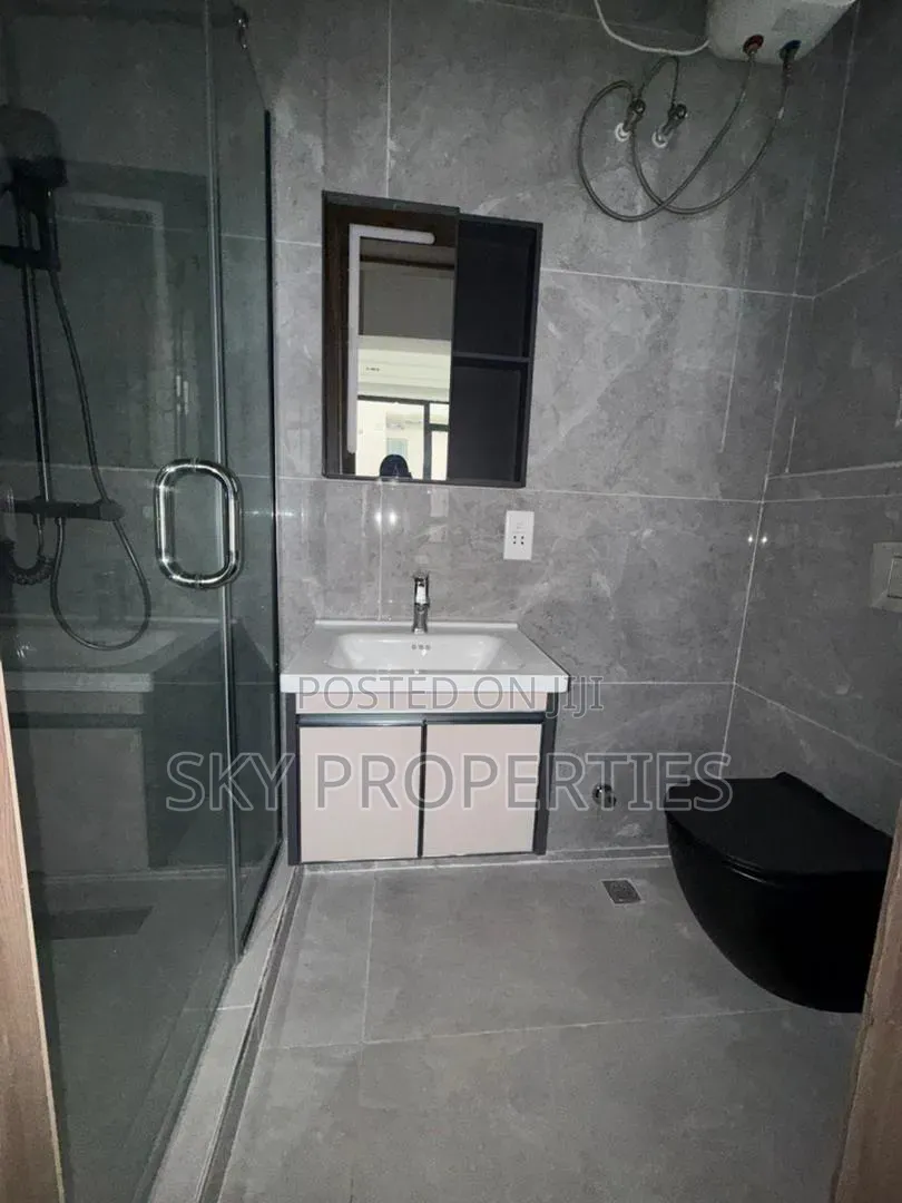 5bdrm Duplex in Periwinkle, Lekki Phase 1 for rent in Lekki Phase 1
