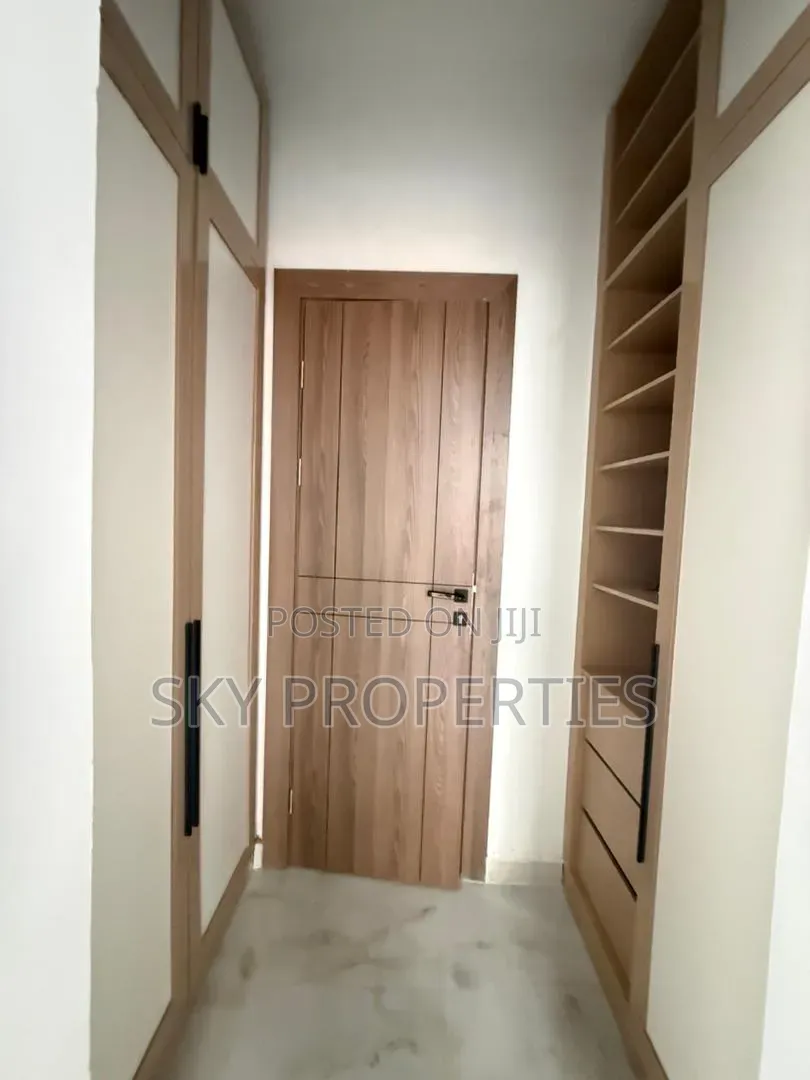 5bdrm Duplex in Periwinkle, Lekki Phase 1 for rent in Lekki Phase 1