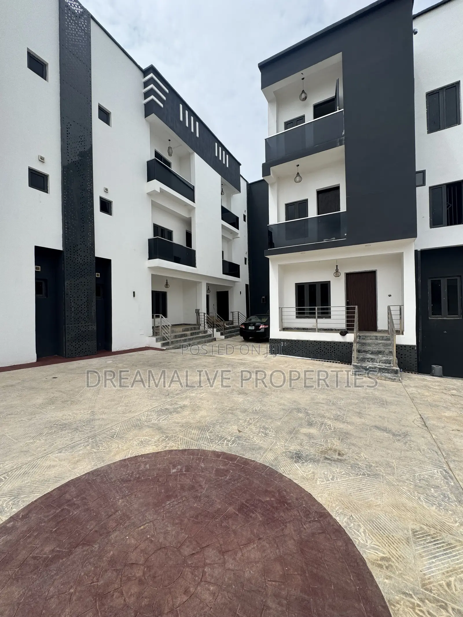 4bdrm Duplex in Life Camp for sale in Life Camp