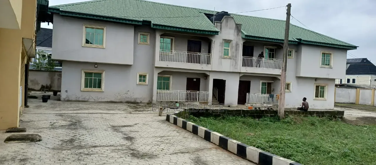 Furnished 16bdrm Block of Flats in Alakuko for sale in Alakuko