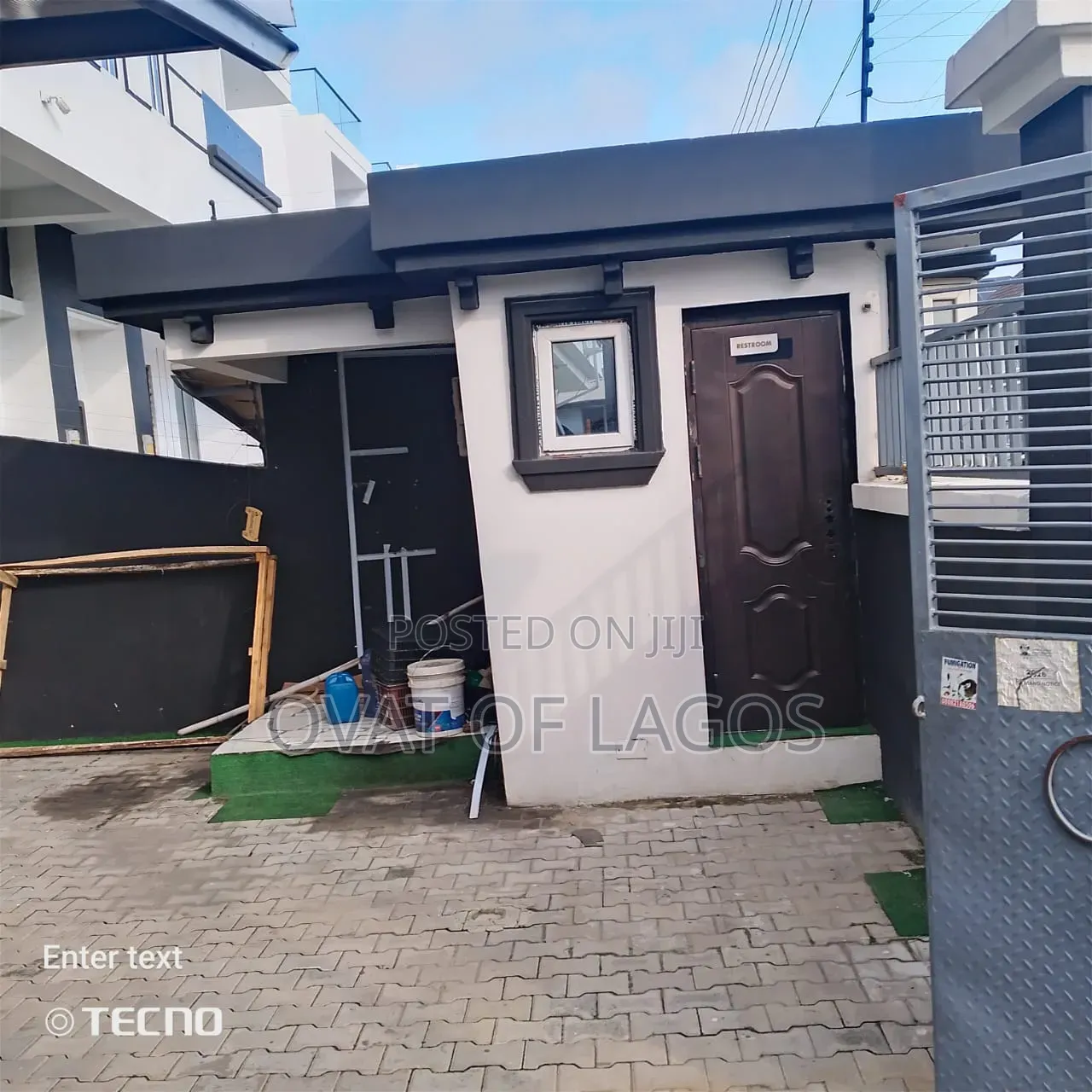 4bdrm Duplex in Ikota for rent in Ikota