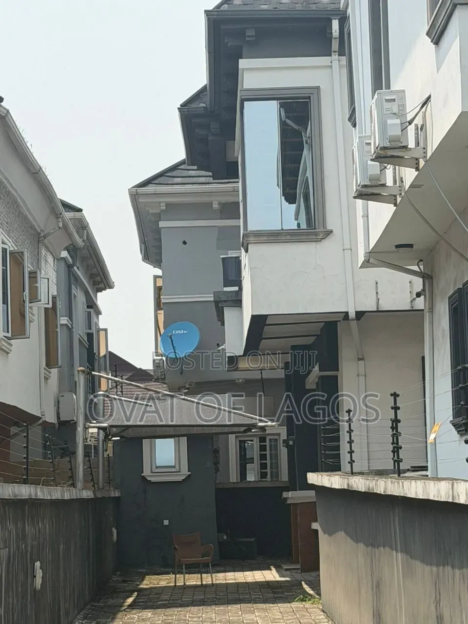 5bdrm House in Chevron for sale in Chevron