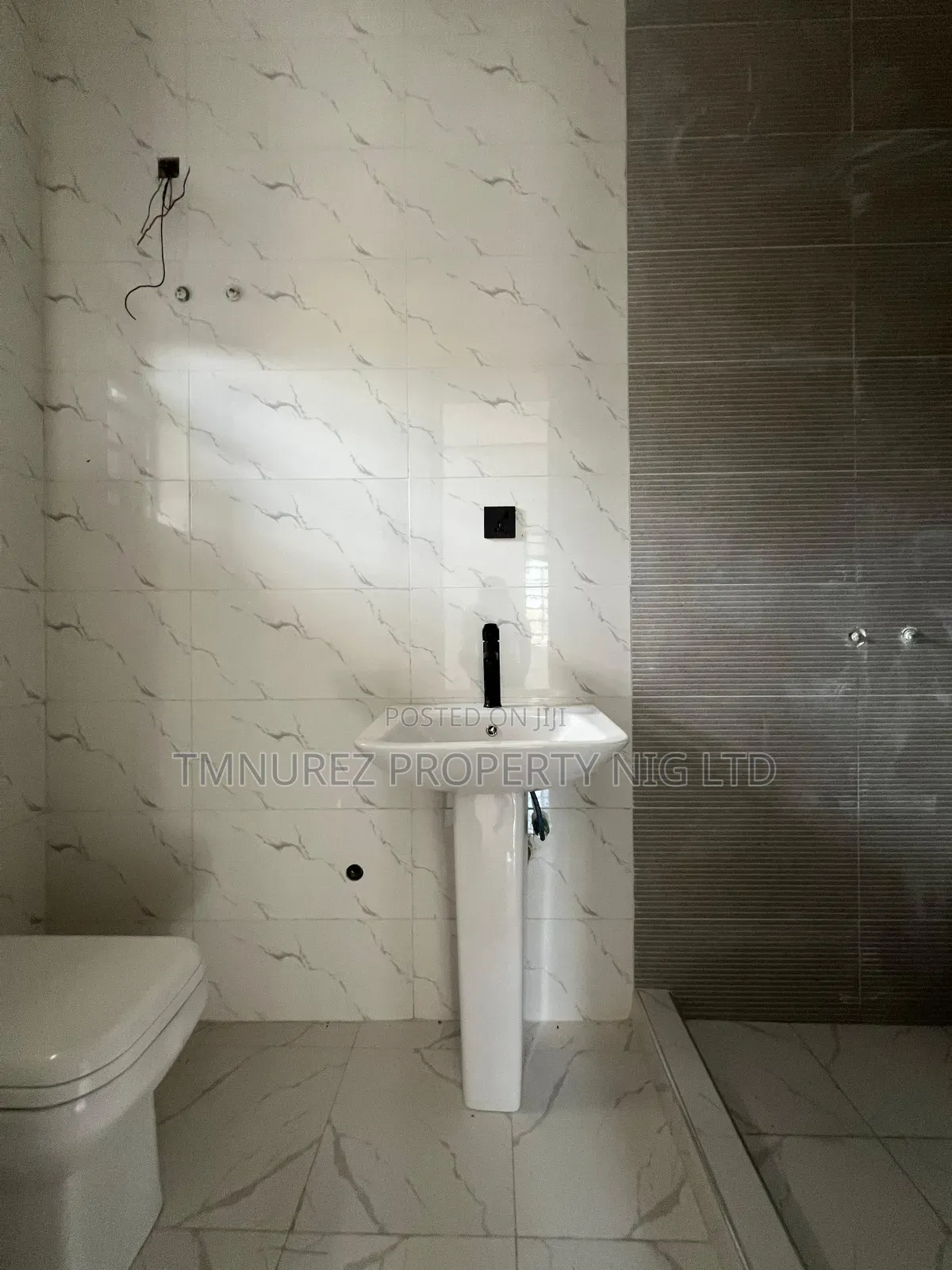 2bdrm Apartment in Abraham Adesanya Estate for rent in Abraham Adesanya Estate