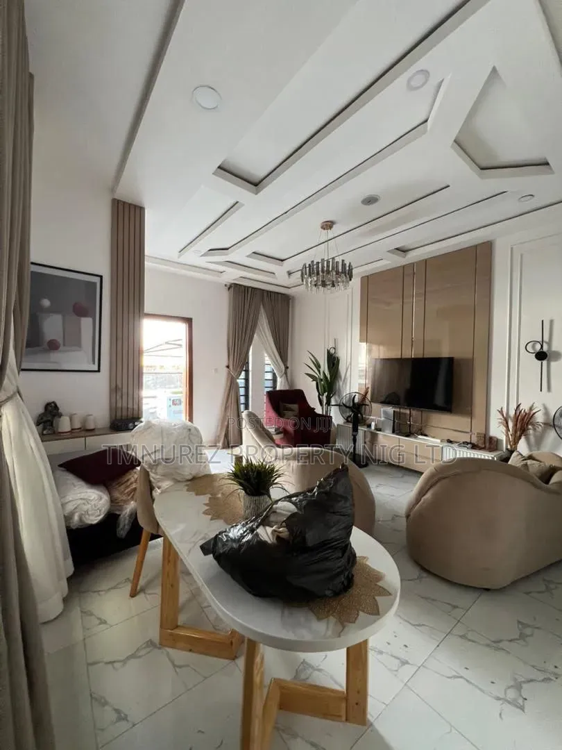 4bdrm Duplex in Ikate for rent in Ikate