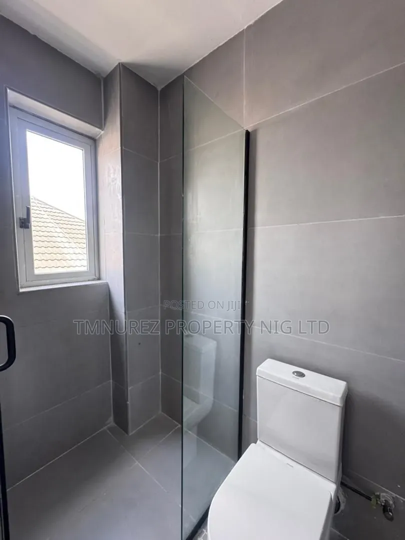 2bdrm Apartment in Lekki Phase 1 for rent in Lekki Phase 1
