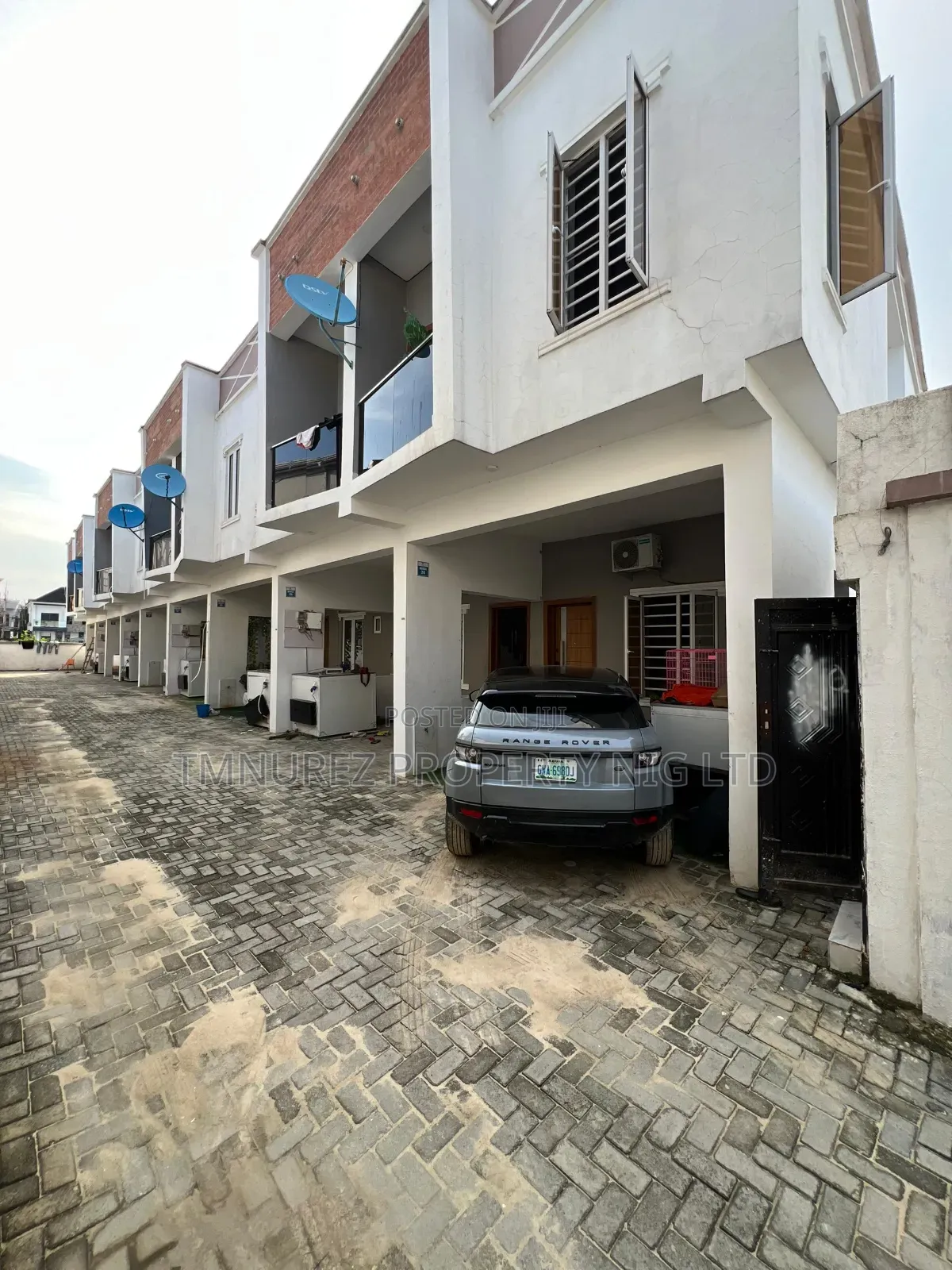 3bdrm Duplex in Ikota Lekki for rent in Ikota