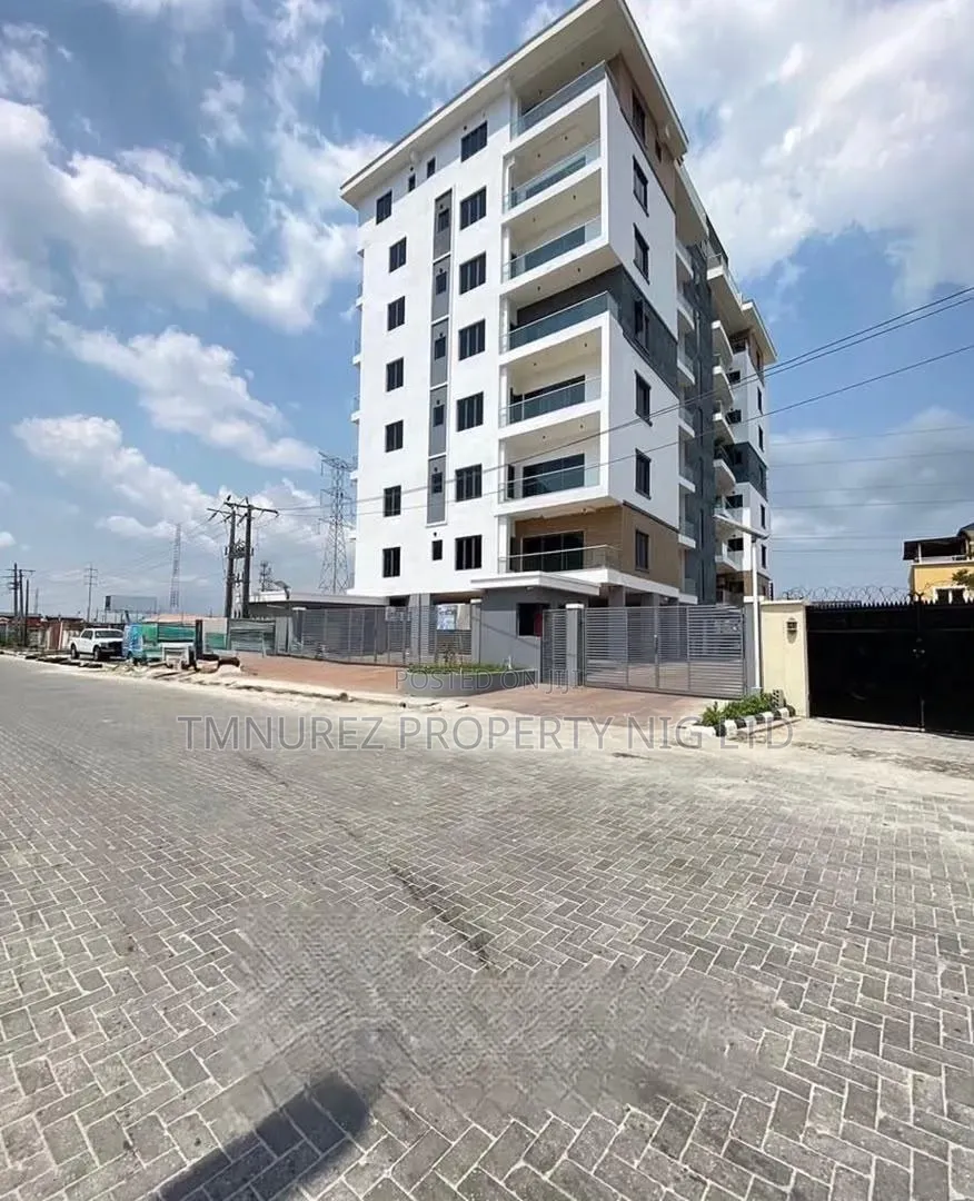 3bdrm Apartment in Lekki Phase 1 for rent in Lekki Phase 1