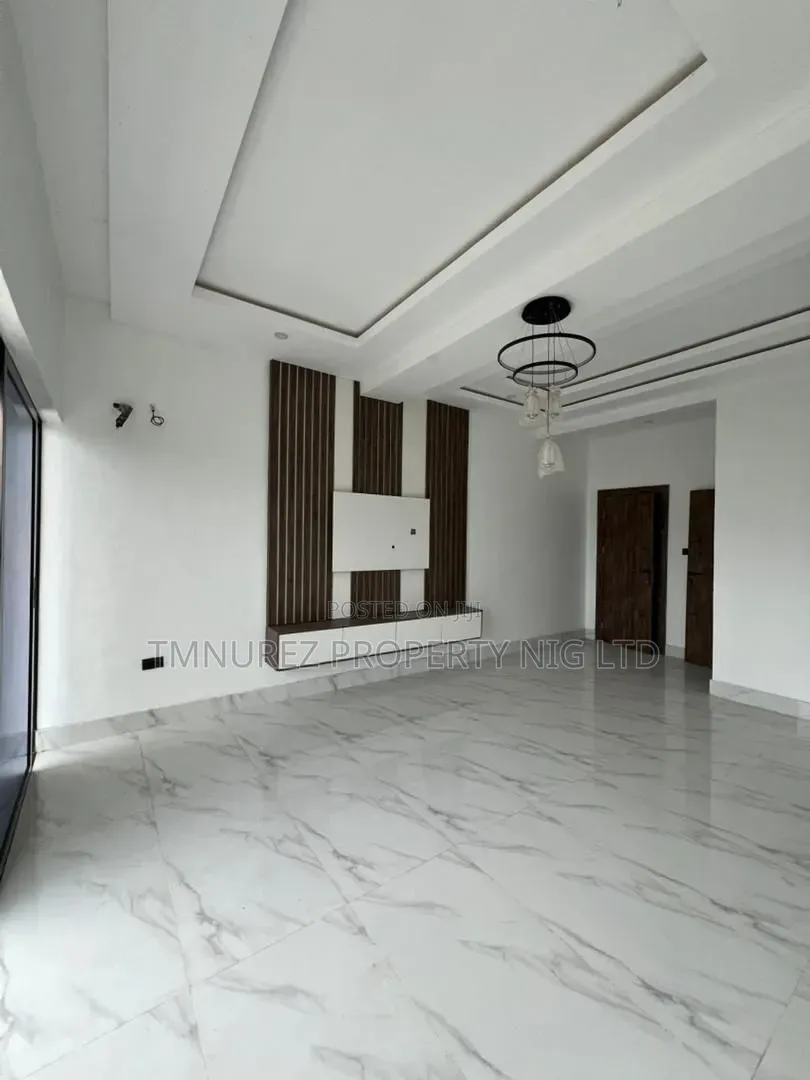 2bdrm Apartment in Abraham Adesanya Estate for sale in Abraham Adesanya Estate