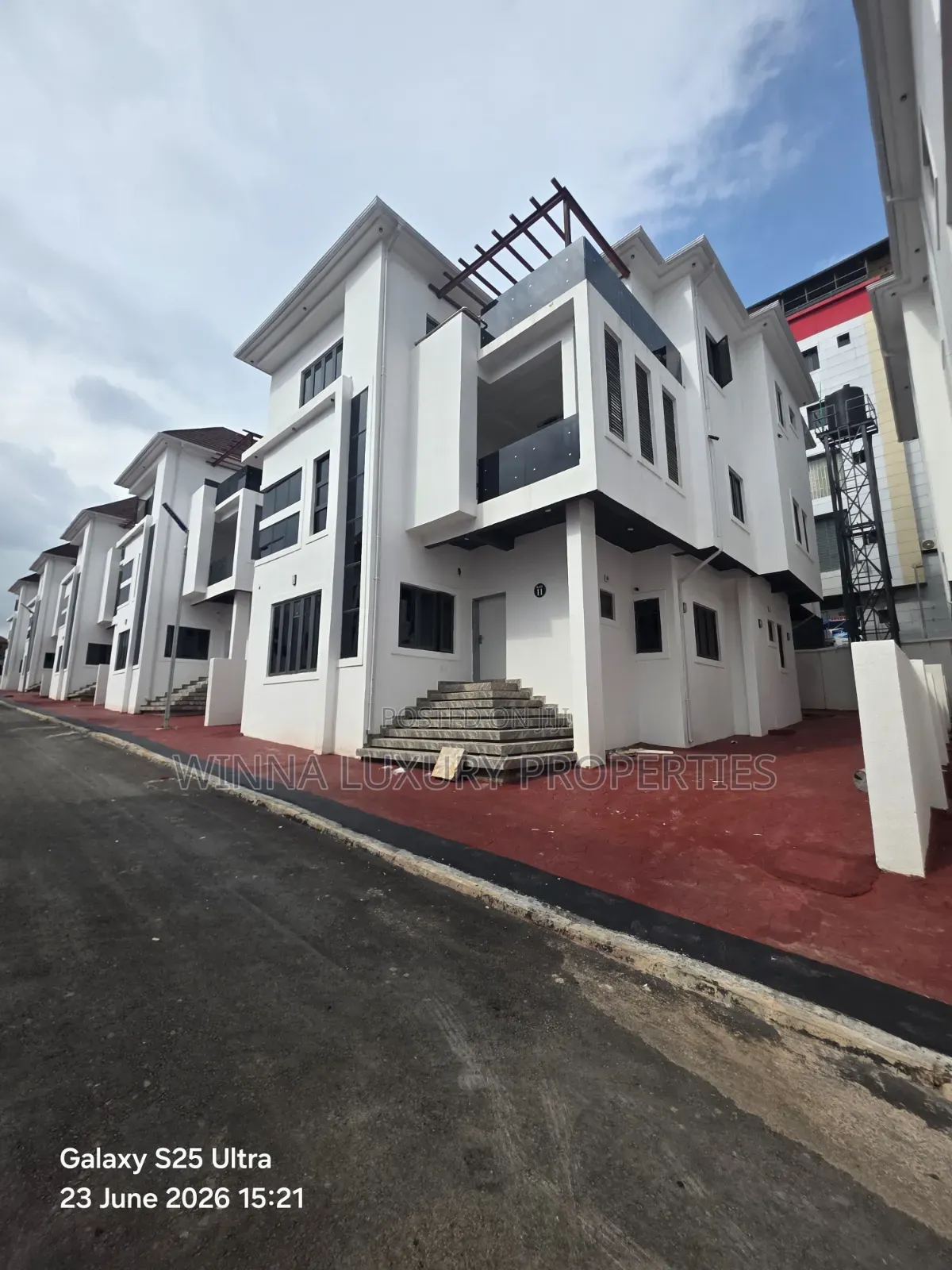 6bdrm Duplex in Guzape for sale in Guzape District