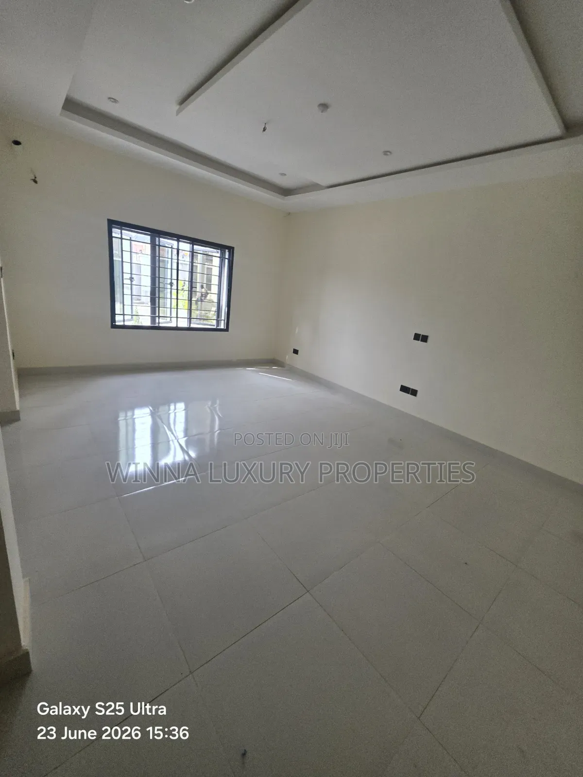 5bdrm Townhouse/Terrace in Guzape for sale in Guzape District