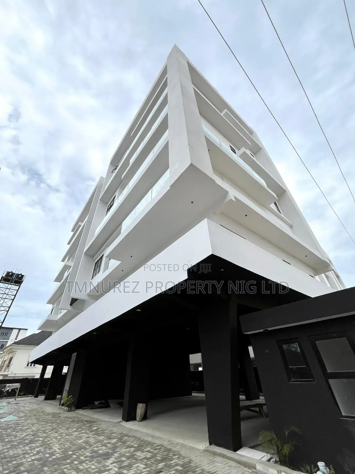 3bdrm Apartment in Lekki Phase 1 for sale in Lekki Phase 1