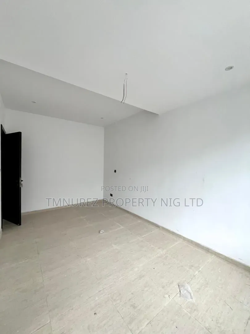 3bdrm Apartment in Lekki Phase 1 for sale in Lekki Phase 1