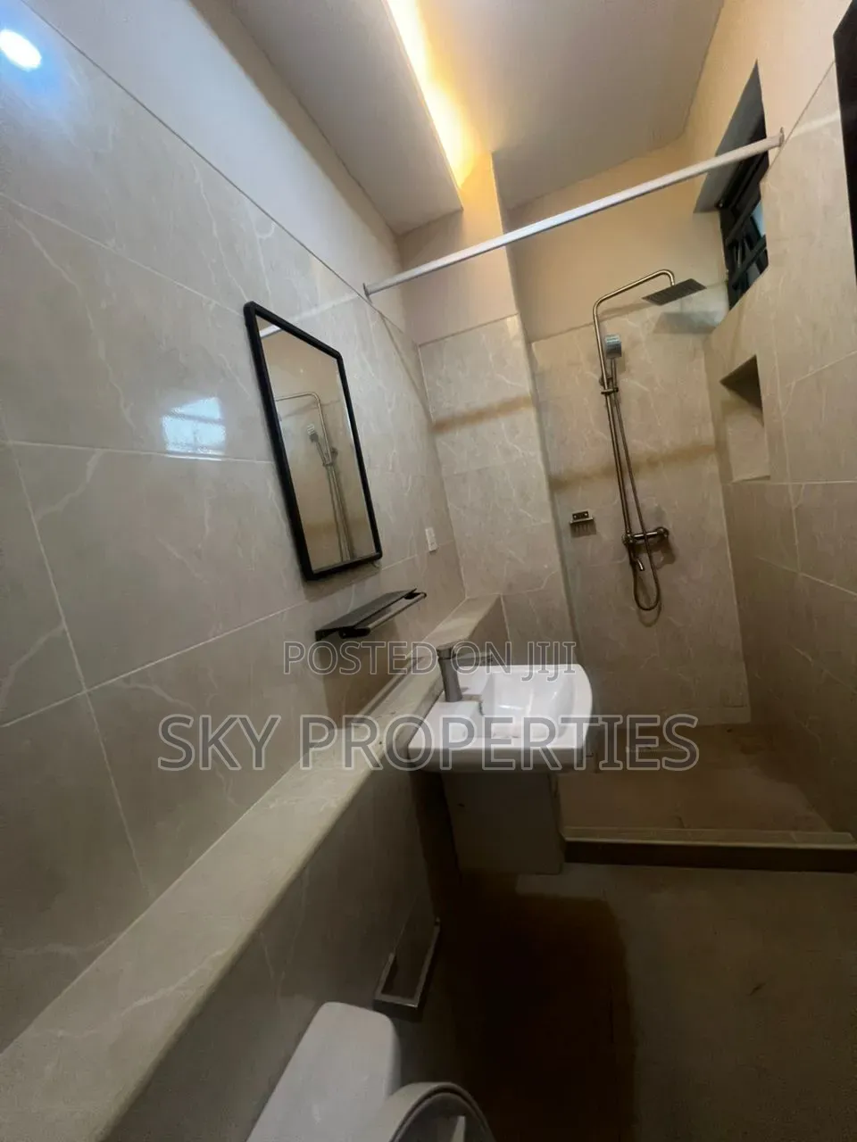 2bdrm Apartment in Dorosimi, Lekki Phase 1 for rent in Lekki Phase 1