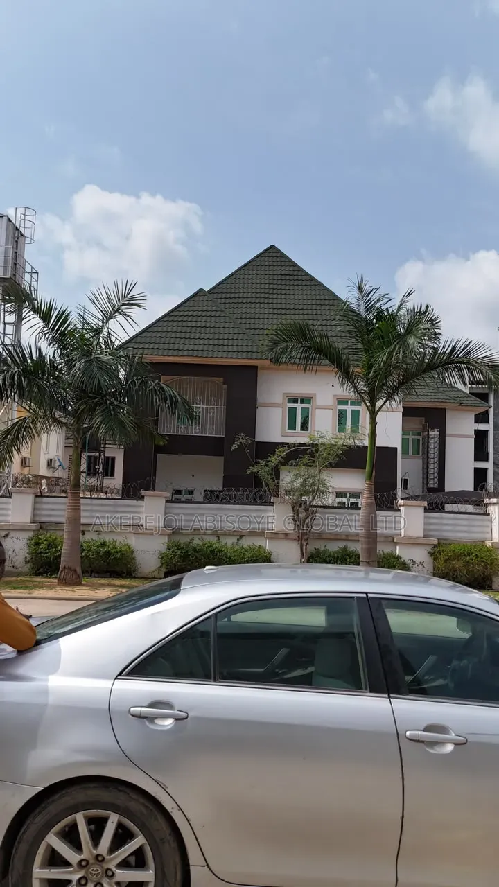 8bdrm Duplex in Jahi Gilmore, Abuja for sale in Jahi