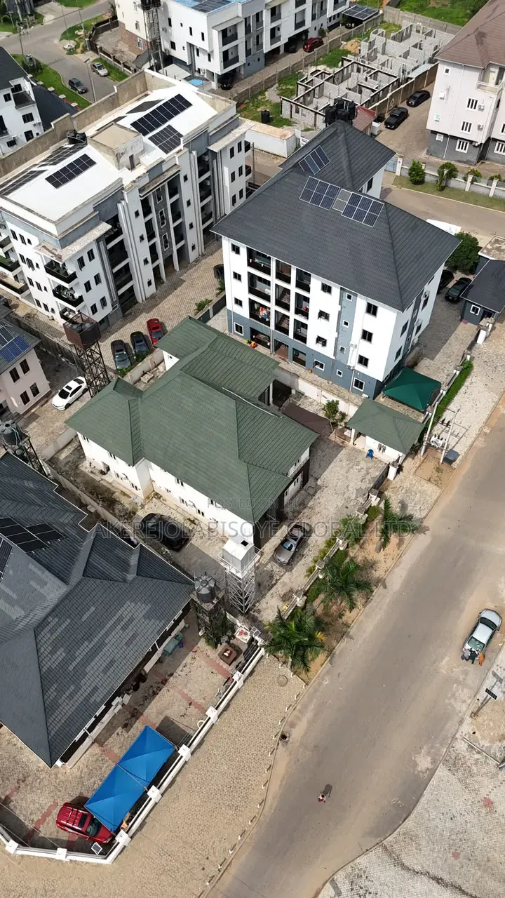 8bdrm Duplex in Jahi Gilmore, Abuja for sale in Jahi