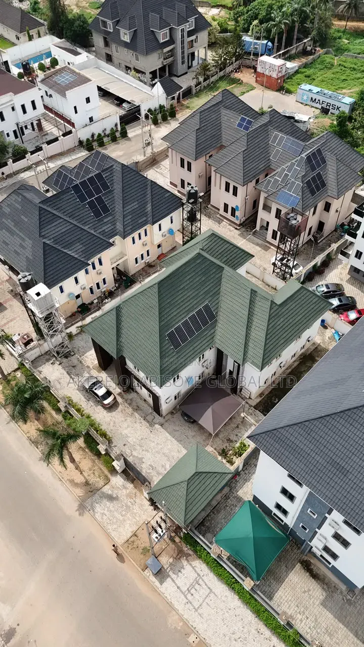 8bdrm Duplex in Jahi Gilmore, Abuja for sale in Jahi