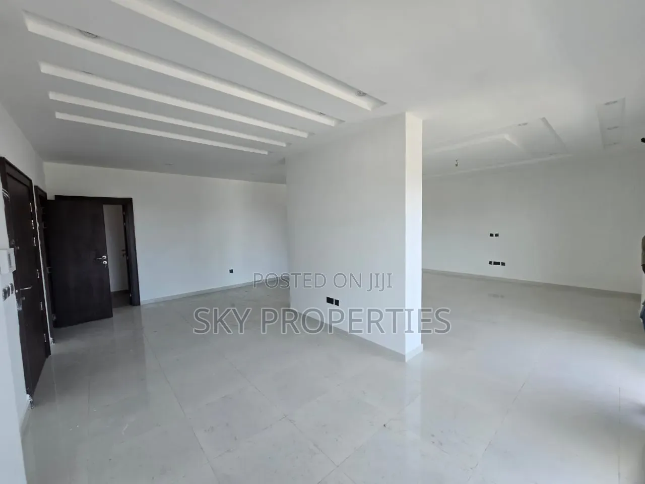 3bdrm Apartment in Onikoyi for rent in Old Ikoyi