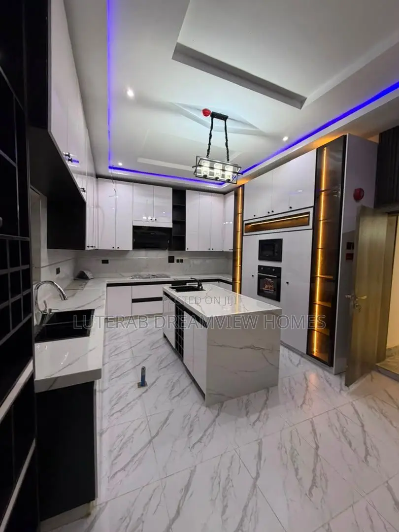 An Exceptional 6bedroom Luxury Residence Crafted for Prestige Living in Katampe Extension
