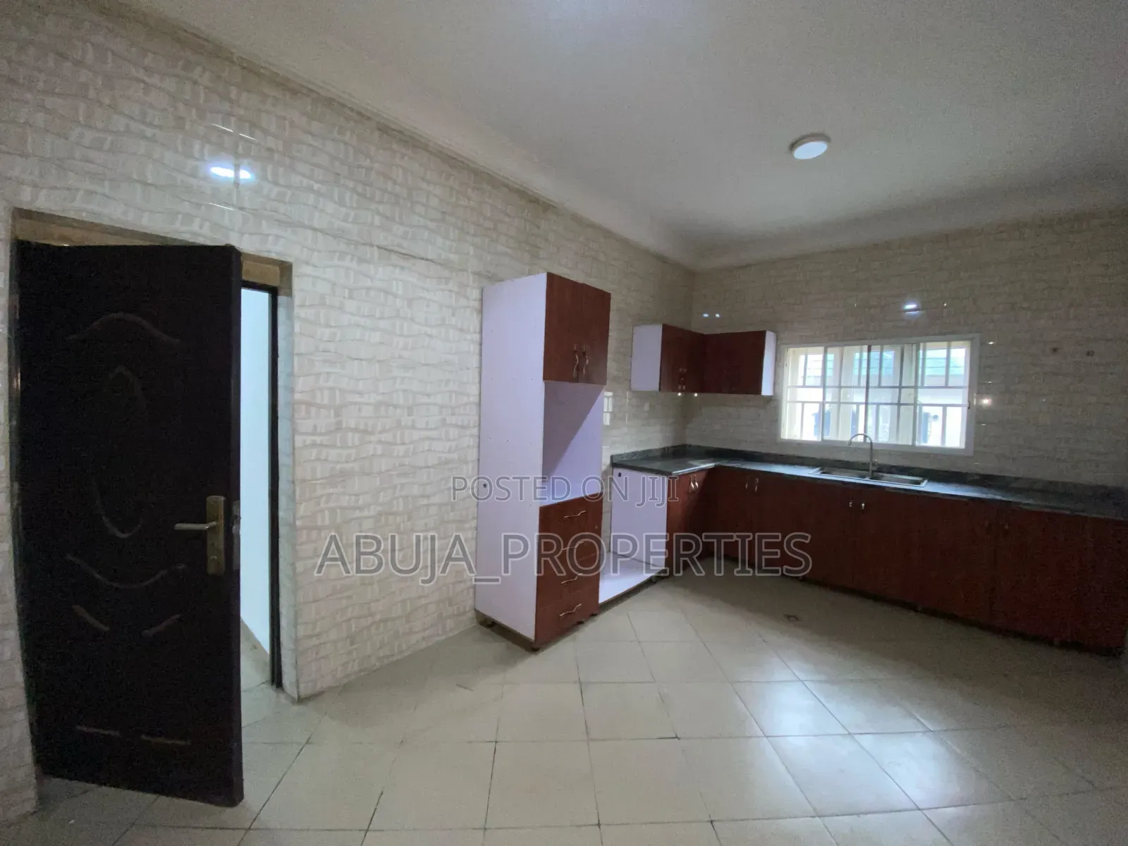 3bdrm Apartment in Life Camp for rent in Life Camp