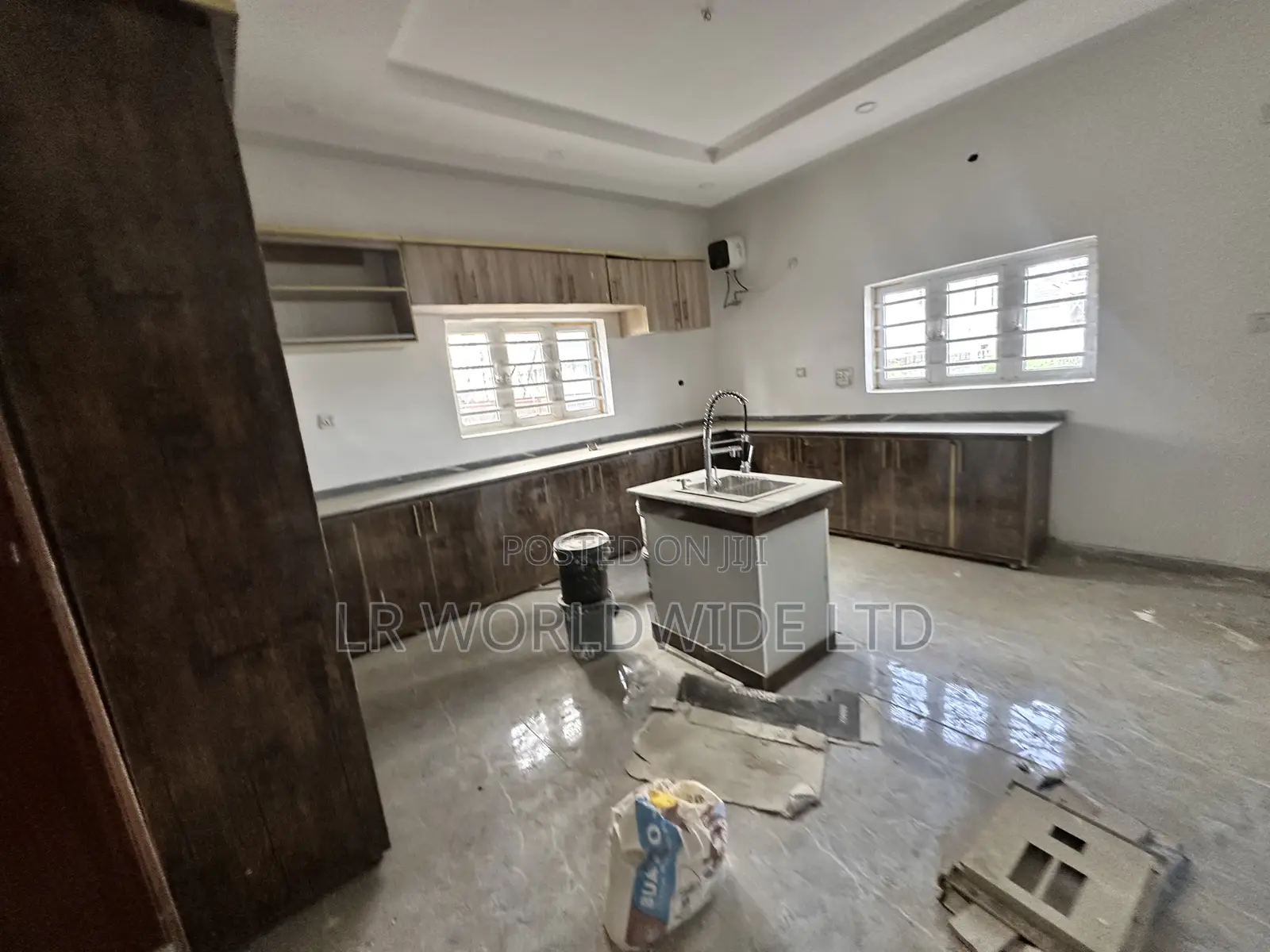 5bdrm Duplex in Lugbe District for rent in Lugbe District