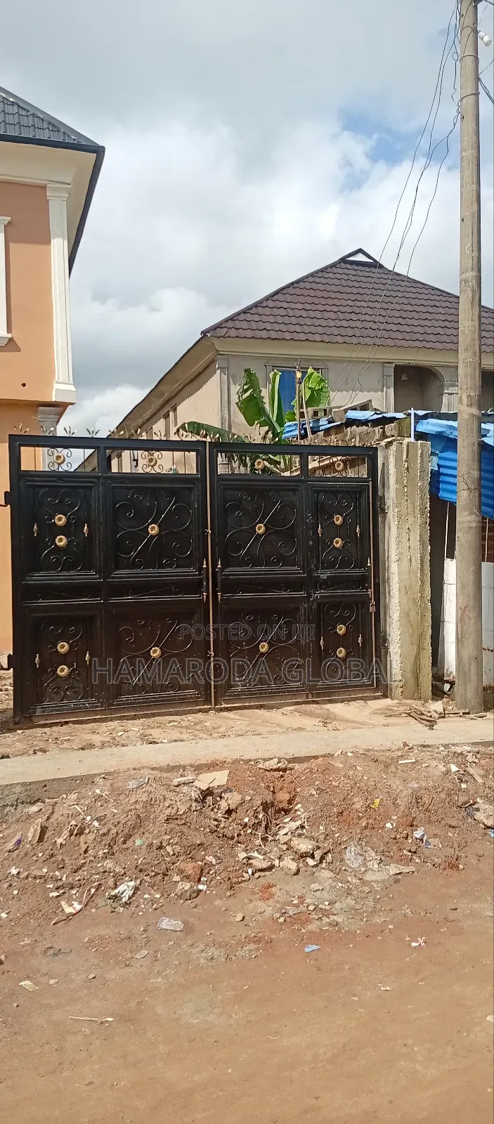11bdrm Block of Flats in Ijegun, Alimosho for sale in Alimosho