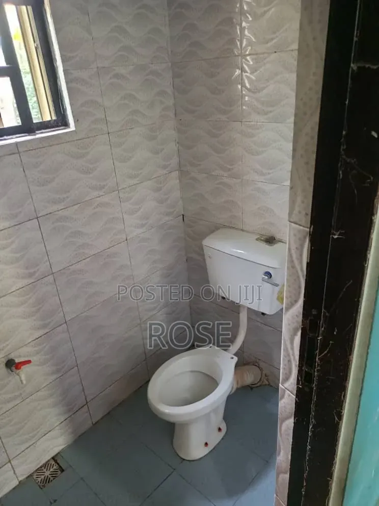 1bdrm Bungalow in Paroza, Uyo for rent in Uyo